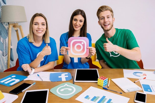 How can I measure the success of an Instagram influencer campaign?